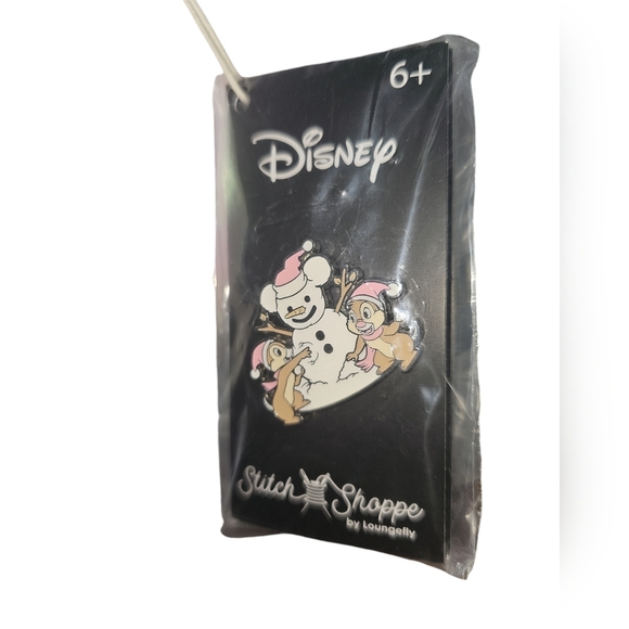 Loungefly DISNEY Stitch Shoppe Mickey Mouse Exclusive Snowman Iridescent W Pin - Picture 5 of 7